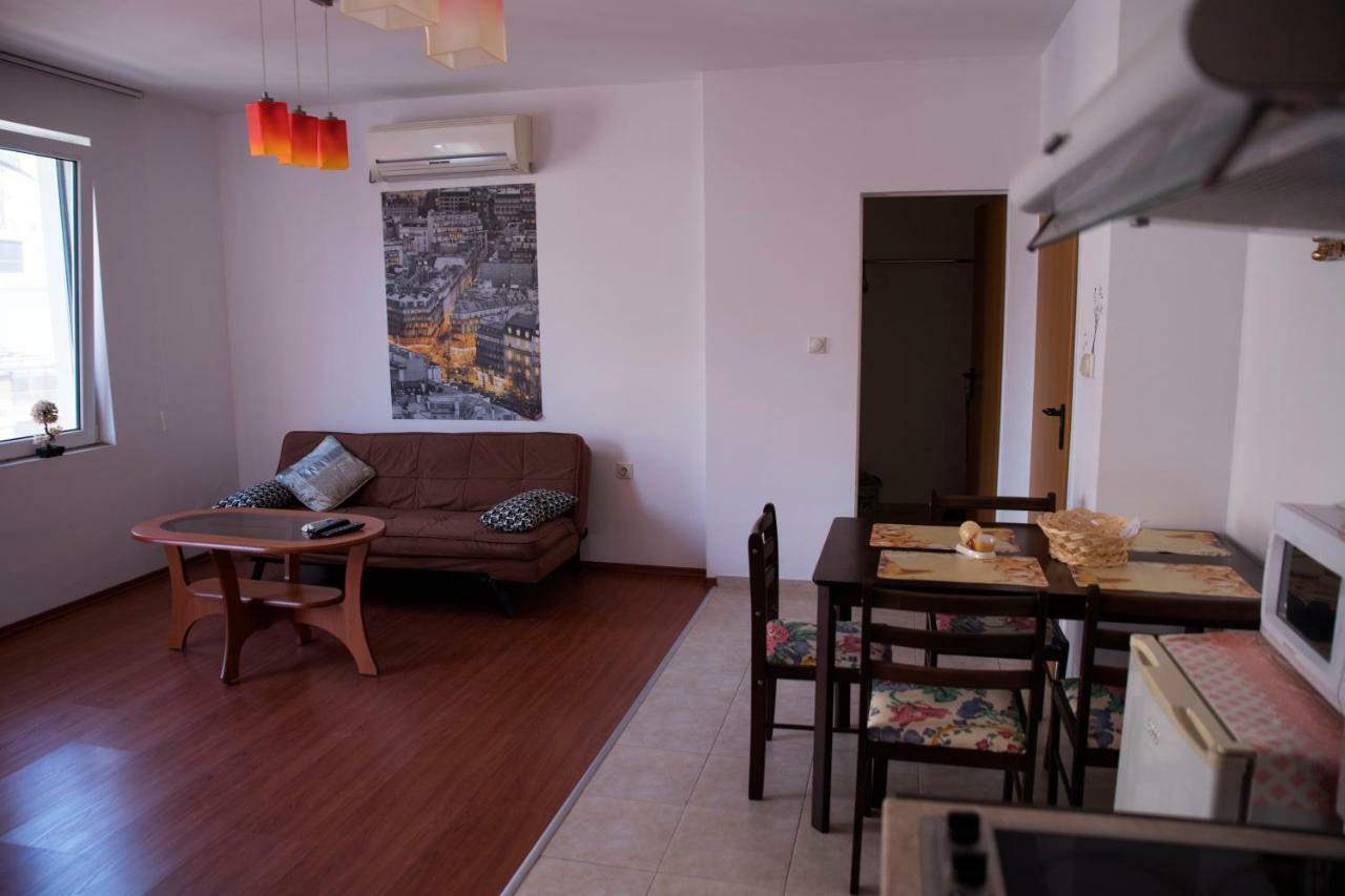 Milos Apartments Pomorie Luaran gambar